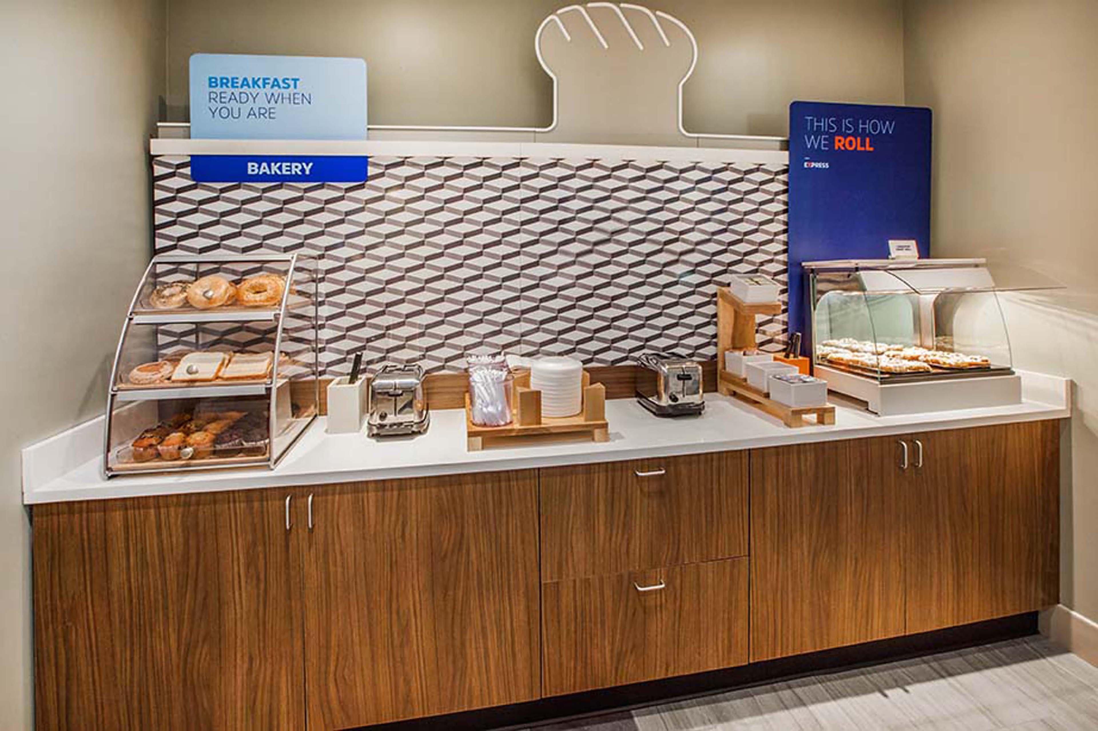 Holiday Inn Express And Suites - Bradford By Ihg Luaran gambar