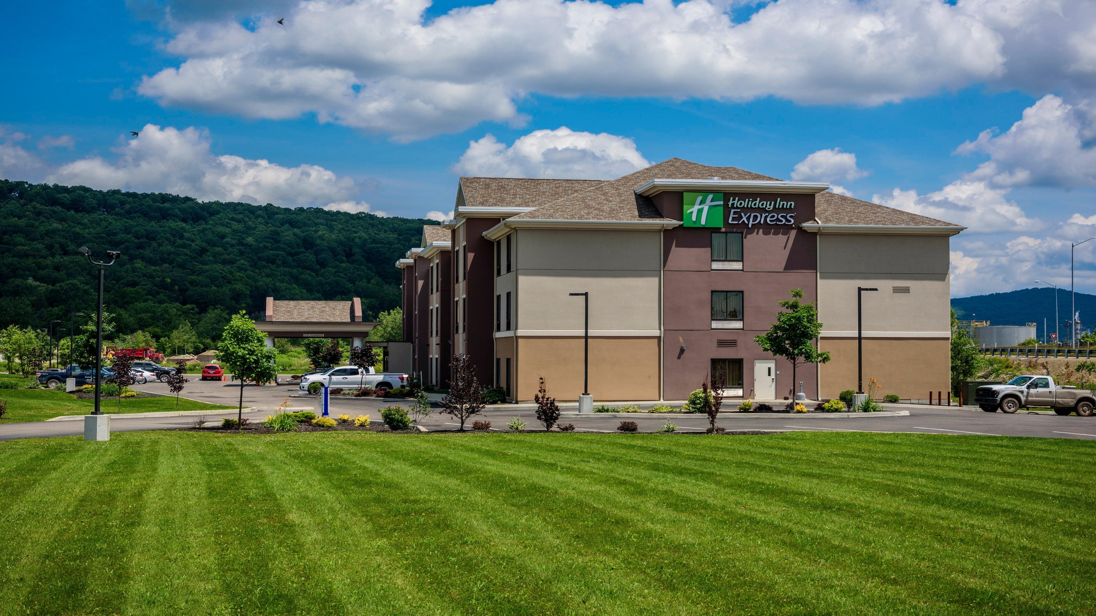 Holiday Inn Express And Suites - Bradford By Ihg Luaran gambar