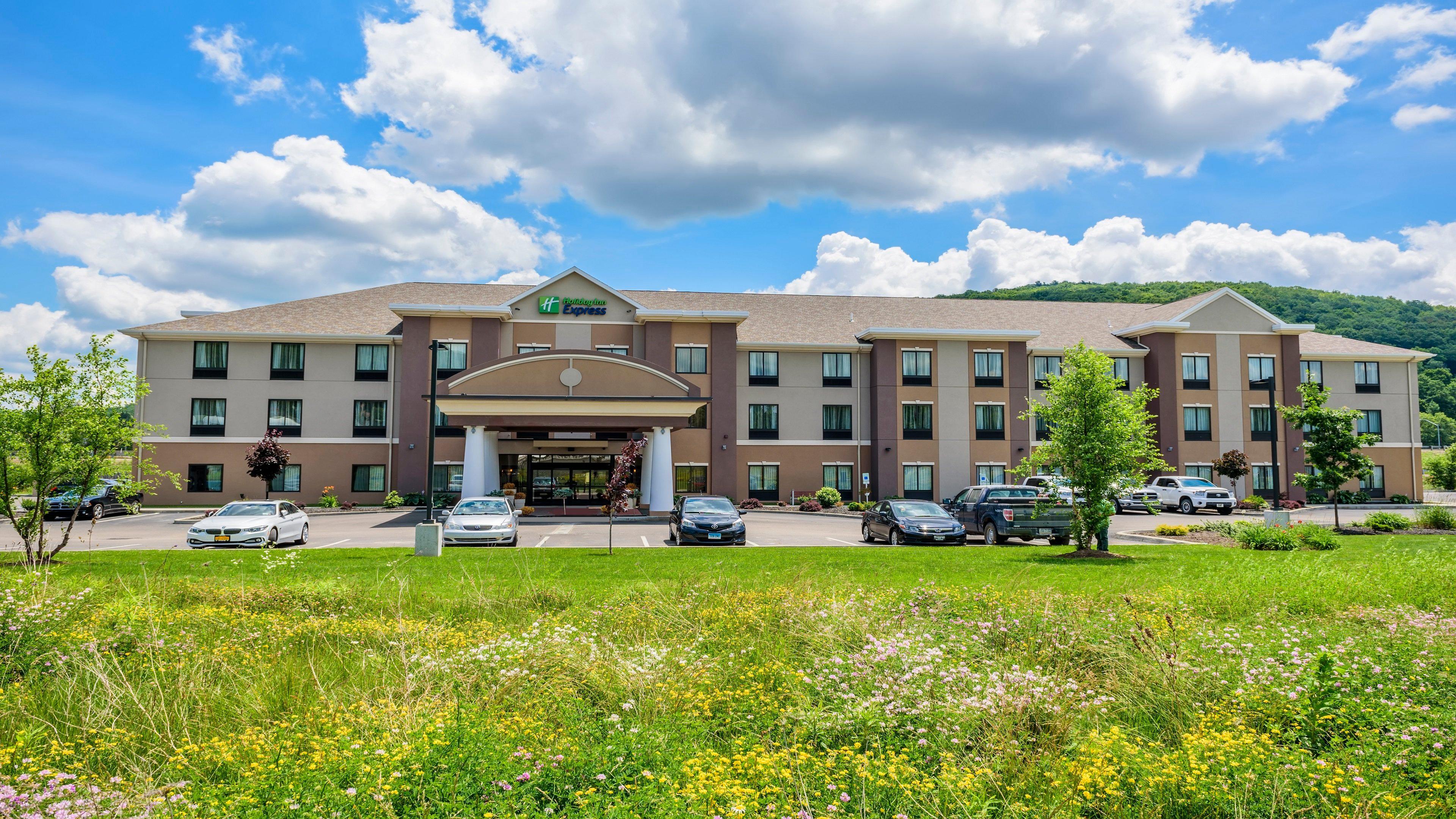 Holiday Inn Express And Suites - Bradford By Ihg Luaran gambar