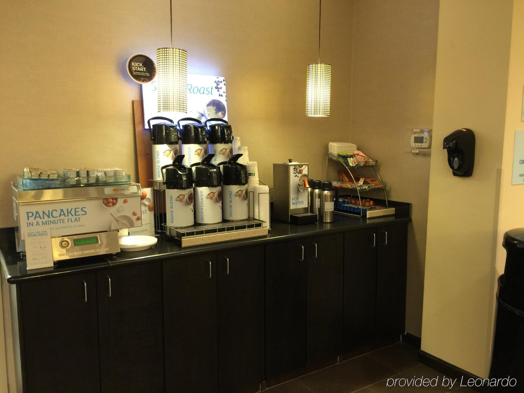 Holiday Inn Express And Suites - Bradford By Ihg Luaran gambar