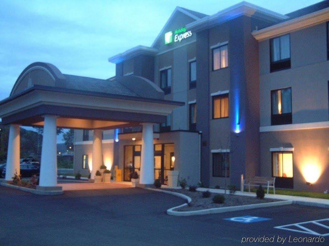 Holiday Inn Express And Suites - Bradford By Ihg Luaran gambar
