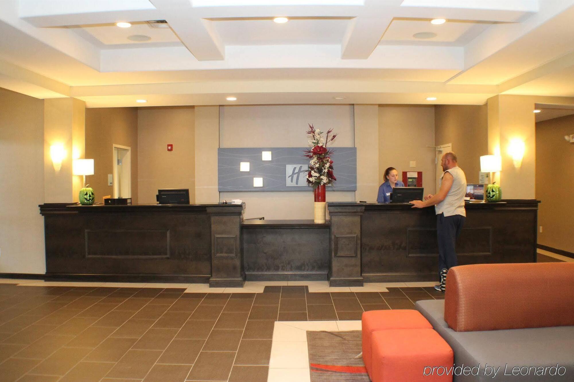 Holiday Inn Express And Suites - Bradford By Ihg Luaran gambar